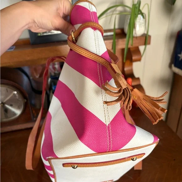 Dooney & Bourke Pink and White Chevron Tote - Picture 4 of 11